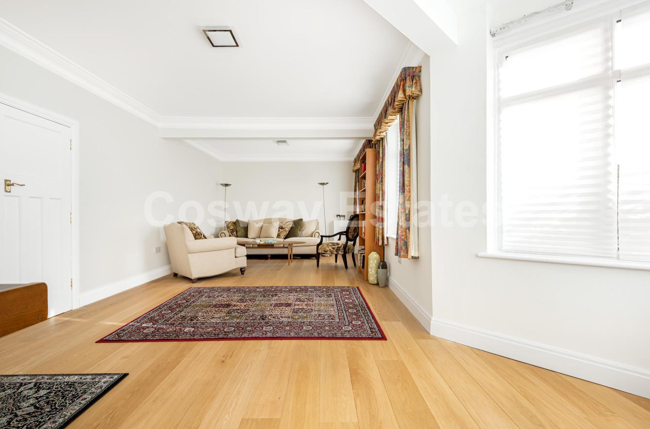 Woodcroft Avenue, Mill Hill